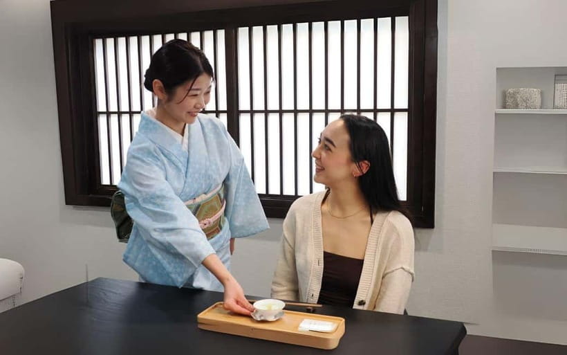 Tokyo: Traditional Tea Ceremony with a Tea Master - Welcome tea and cake: wakocha sets the mood