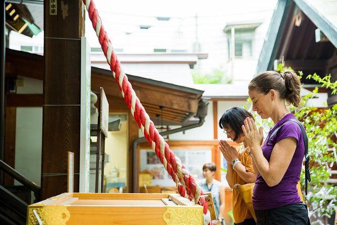 Tokyo: Tsukiji Fish Market Food and Culture Walking Tour - What you eat: wagyu skewers plus the big finish of sushi or a seafood bowl