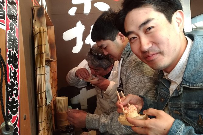 Tokyo Tsukiji Food & Culture 4hr Private Tour with Licensed Guide - Ueno Kitchenware and Market Streets: Ameyoko and Kappabashi