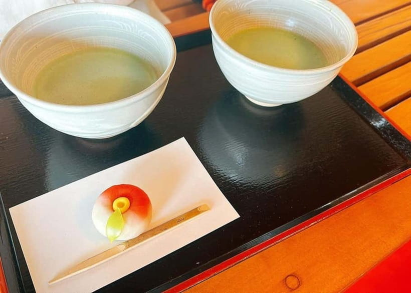 Tokyo: Tsukiji Market and Hama-rikyu Gardens Guided Tour - Optional matcha and wagashi etiquette in the gardens