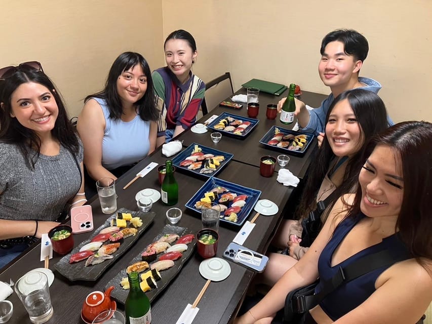 Tokyo: Tsukiji walk & sushi private tour with Uni Students - Sushi lunch logistics: what to notice during the meal