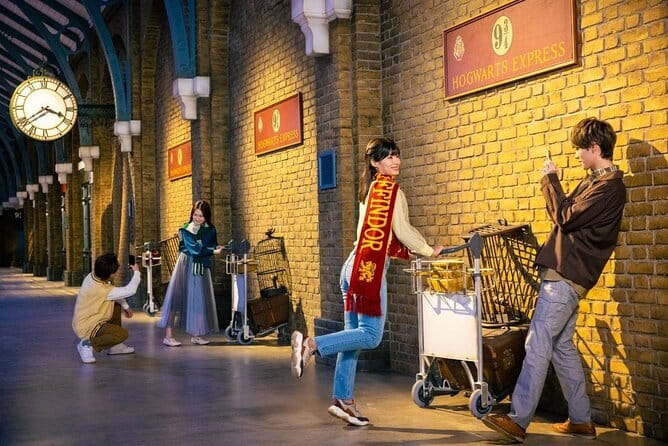 Tokyo WB. Studio Tour Harry Potter's Creation E-Ticket Optional - Tokyo Warner Bros Studio Tour, what you are really buying