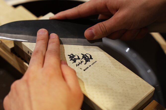Traditional Japanese Knife Sharpening Class - What you learn, from Japanese sharpening theory to real technique