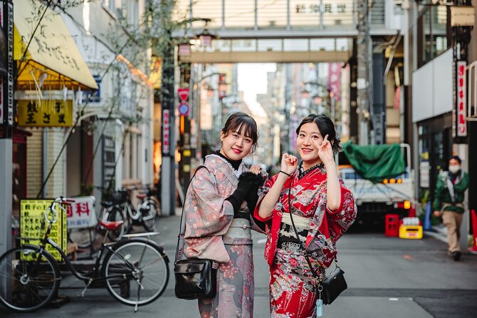 Travel Tokyo with Your Own Personal Photographer - Shinjuku Golden Gai: street grit meets photo-friendly storytelling