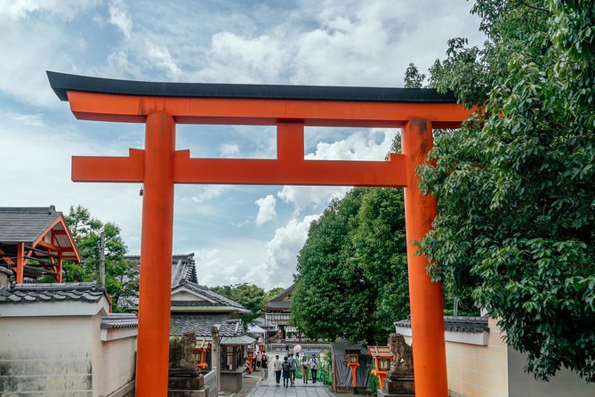 Treasures of Kyoto: Geishas & Traditions Private Tour - The route starts with performance roots: Izumo no Okuni