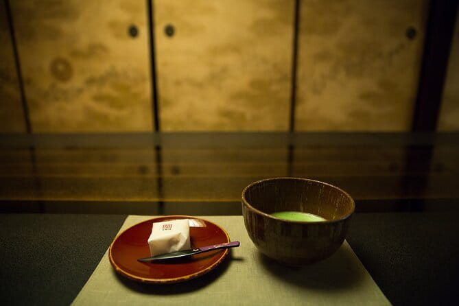 True Kanazawa: Private Walking tour with a Local guide - Should you book this private Kanazawa walking tour?