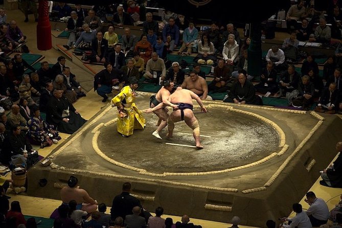 Ultimate Sumo Tournament: Tokyo, Osaka, Nagoya, Fukuoka - Nagoya at IG Arena in July: a seasonal option that still feels official