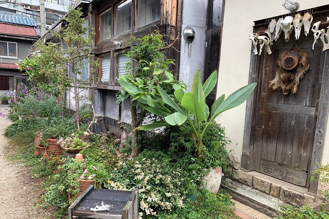 Urban Canvas: Osaka Street Art Bike Tour - The guide matters, and Eric makes this tour feel personal