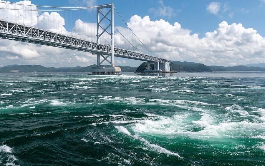 Uzushio Cruise - Onboard guidance in Japanese, and why it makes the viewing better