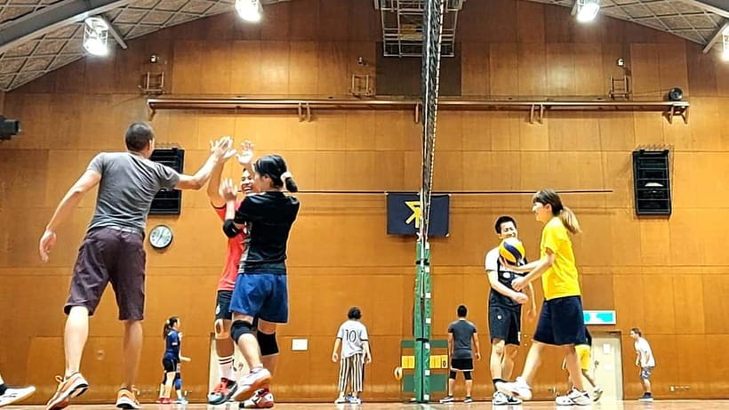 Volleyball in Osaka, Kobe & Kyoto with locals! - Meeting point and the correct gym in the city