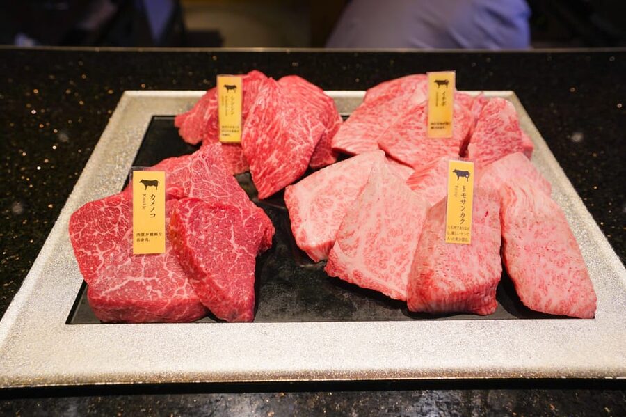 Wagyu Beef & Sake Pairing Foodie Tour in Tokyo - A5 wagyu teppanyaki: how the meal really works