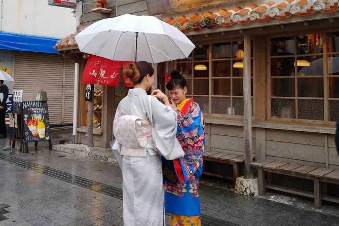 Walking around town in a kimono, you can choose your favorite kimono from the traditional Okinawan costumes "Ryuso", "Kimono", "Yukata" 《Hairset & Lipstick & Kimono & Rental Fee》All Comic Book - Hair set and lipstick for women only: what’s included, what you may want to prep