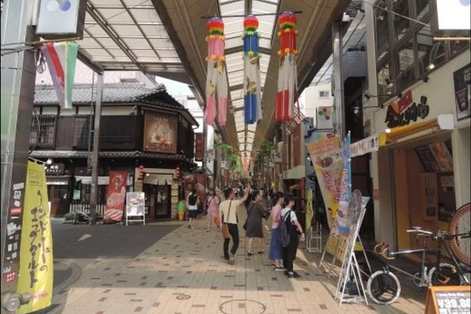 Walking Small-Group Nagoya City Tour - Sakae and Oasis 21: city life, lunch time, and a TV tower view